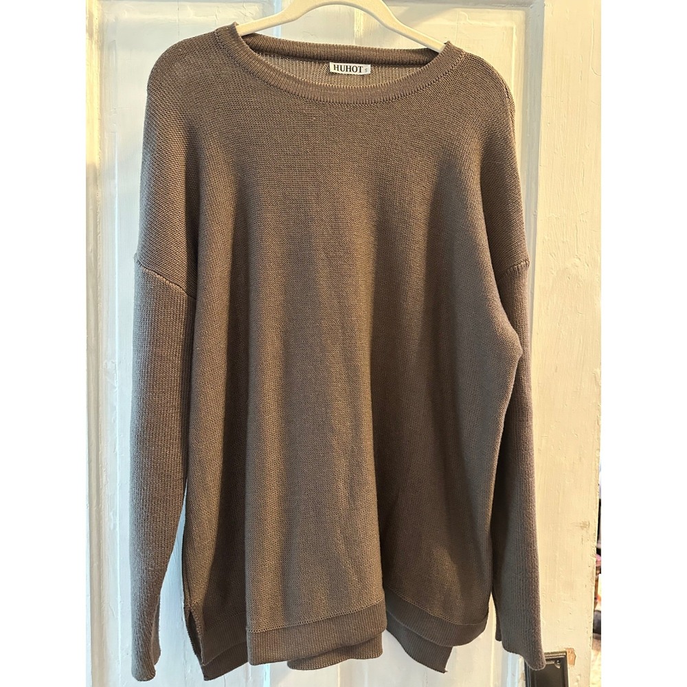 HUHOTT Taupe Knit Sweater Long Sleeve Crew Neck Side Slits Size S